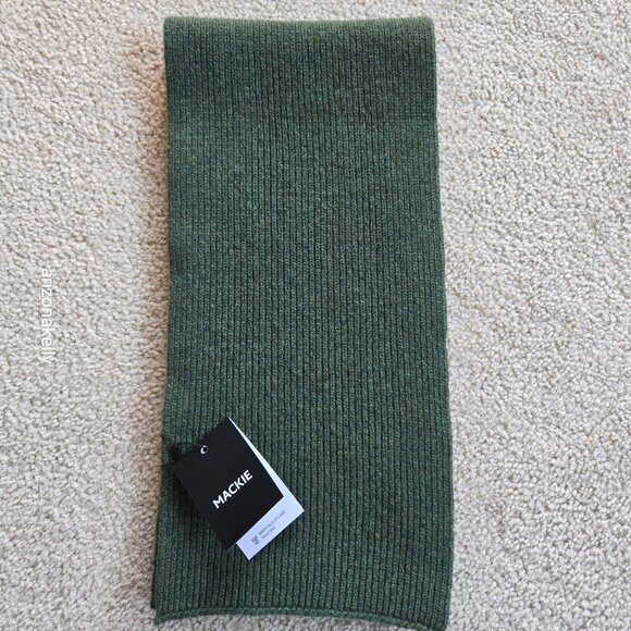 NWT Mackie Wool Ribbed Scarf Green Robert Mackie Scotland - Picture 6 of 8